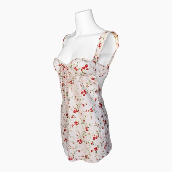 Rumored ✦ Floral Satin Mini Dress - Picture 6 of 11